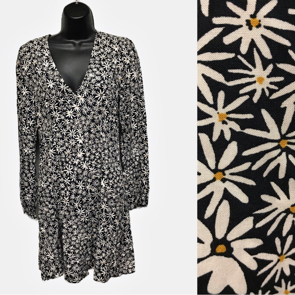 Uniqlo Black White Daisy Floral Print Long Sleeve Mini Dress Size XS